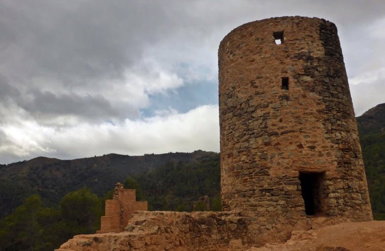 Castell de Benalí, Spain